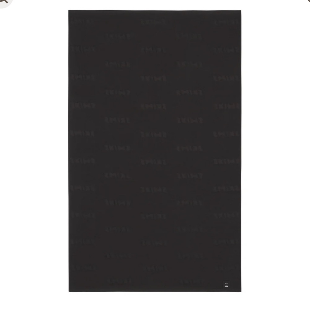 skims onyx terry towel - Picture 3 of 5